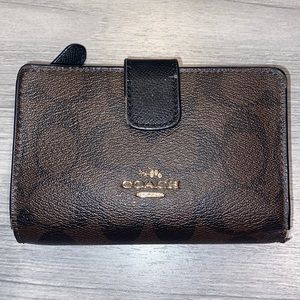 Coach wallet with FLAWS